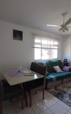 Casa à venda com 132m², 3 quartos e 2 vagasSala
