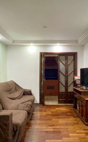 Casa para alugar com 100m², 3 quartos e 2 vagas Casa para alugar com 100m², 3 quartos e 2 vagasSala