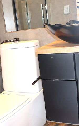 Apartamento à venda com 60m², 2 quartos e 2 vagasBanheiro 1