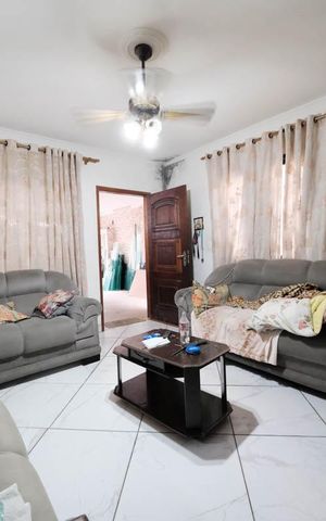 Casa para alugar com 300m², 8 quartos e 3 vagasSala