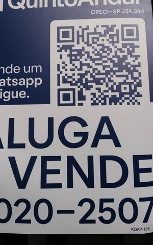 Casa para alugar com 300m², 8 quartos e 3 vagasFachada