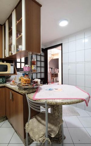 Casa para alugar com 300m², 8 quartos e 3 vagasSala/Cozinha
