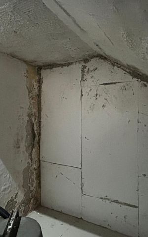 Casa para alugar com 330m², 3 quartos e 3 vagas Casa para alugar com 330m², 3 quartos e 3 vagasCasa 3 - Parede fora do padrão