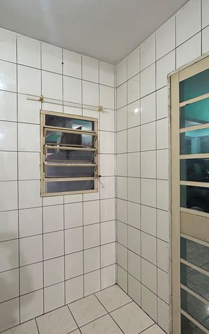 Casa para alugar com 330m², 3 quartos e 3 vagas Casa para alugar com 330m², 3 quartos e 3 vagasCozinha
