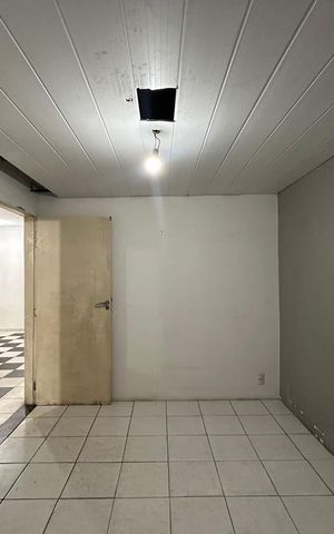 Casa para alugar com 330m², 3 quartos e 3 vagas Casa para alugar com 330m², 3 quartos e 3 vagasCasa 2 - Forro aberto