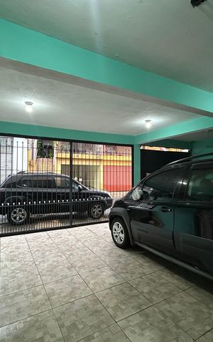 Casa para alugar com 330m², 3 quartos e 3 vagas Casa para alugar com 330m², 3 quartos e 3 vagasGaragem
