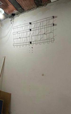 Casa para alugar com 330m², 3 quartos e 3 vagas Casa para alugar com 330m², 3 quartos e 3 vagasCasa 2 - teto em reforma e parede mofada