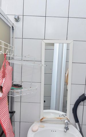 Apartamento à venda com 101m², 3 quartos e 2 vagas Apartamento à venda com 101m², 3 quartos e 2 vagasBanheiro de Serviço