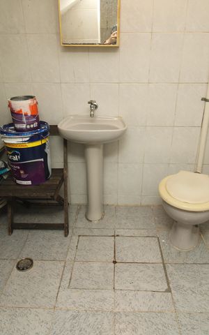 Casa à venda com 210m², 4 quartos e 2 vagasBanheiro da garagem