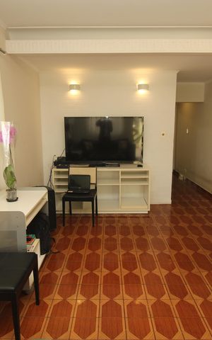 Casa à venda com 210m², 4 quartos e 2 vagasSala