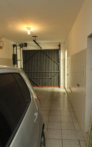 Casa à venda com 210m², 4 quartos e 2 vagasGaragem