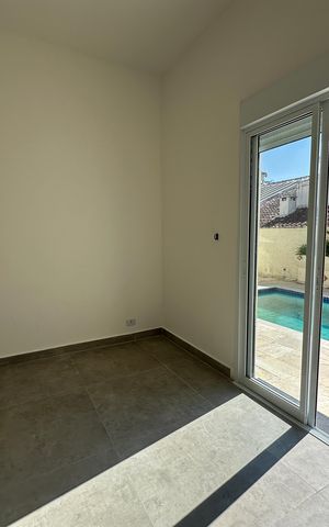 Casa à venda com 322m², 4 quartos e 4 vagas Casa à venda com 322m², 4 quartos e 4 vagasSuíte 2
