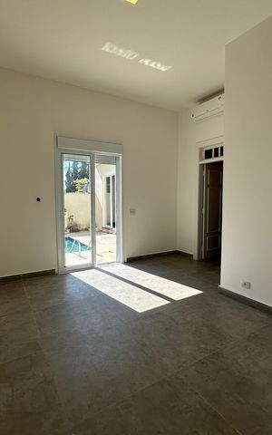 Casa à venda com 322m², 4 quartos e 4 vagas Casa à venda com 322m², 4 quartos e 4 vagasSuíte 2