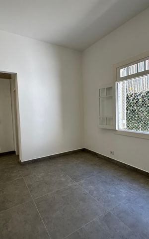 Casa à venda com 322m², 4 quartos e 4 vagas Casa à venda com 322m², 4 quartos e 4 vagasSuíte 1