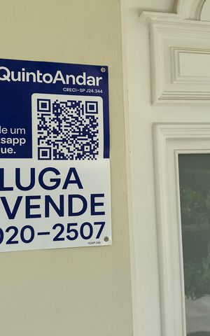 Casa à venda com 322m², 4 quartos e 4 vagas Casa à venda com 322m², 4 quartos e 4 vagasPlaca
