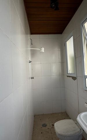 Casa à venda com 322m², 4 quartos e 4 vagas Casa à venda com 322m², 4 quartos e 4 vagasBanheiro da Suíte 3