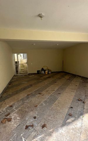 Casa à venda com 322m², 4 quartos e 4 vagas Casa à venda com 322m², 4 quartos e 4 vagasGaragem