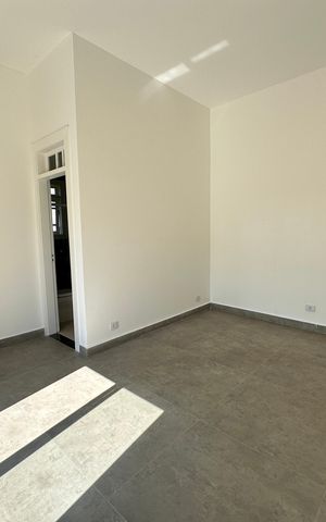 Casa à venda com 322m², 4 quartos e 4 vagas Casa à venda com 322m², 4 quartos e 4 vagasSuíte 2