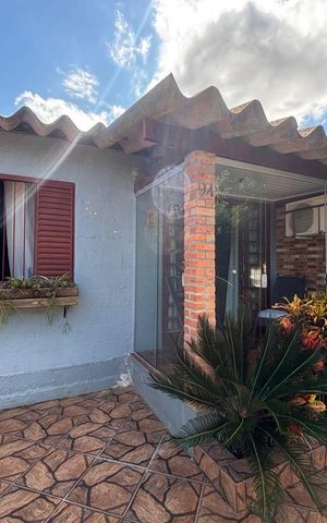 Casa à venda com 149m², 3 quartos e 2 vagas