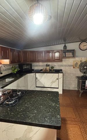 Casa à venda com 149m², 3 quartos e 2 vagas
