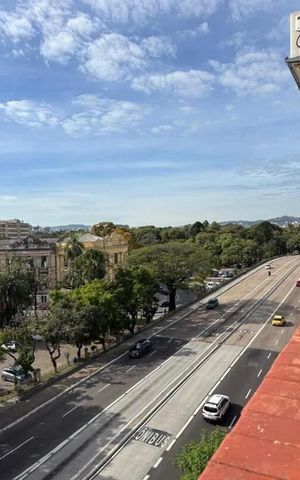 Apartamento à venda com 118m², 3 quartos e sem vaga Apartamento à venda com 118m², 3 quartos e sem vagaVista da janela