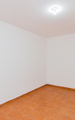 Casa para alugar com 150m², 2 quartos e 2 vagasSala