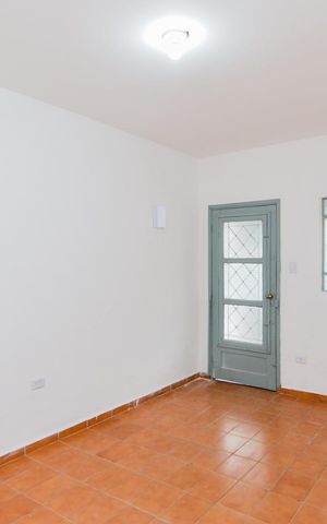 Casa para alugar com 150m², 2 quartos e 2 vagasSala