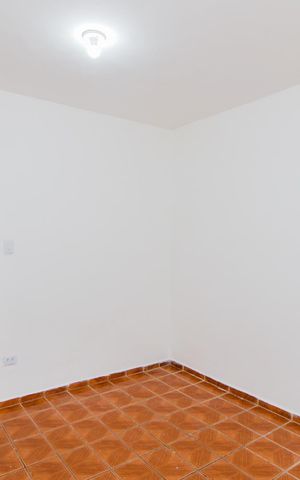 Casa para alugar com 150m², 2 quartos e 2 vagasQuarto 1