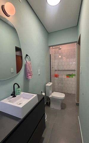 Apartamento à venda com 76m², 2 quartos e sem vaga Apartamento à venda com 76m², 2 quartos e sem vagaBanheiro