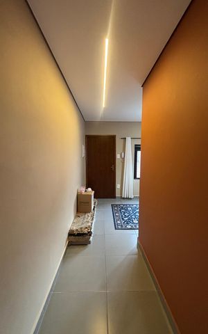 Apartamento à venda com 76m², 2 quartos e sem vaga Apartamento à venda com 76m², 2 quartos e sem vagaCorredor