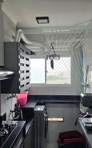 Apartamento à venda com 45m², 2 quartos e 1 vaga Apartamento à venda com 45m², 2 quartos e 1 vagaCozinha e Área de Serviço
