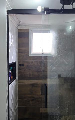 Apartamento à venda com 45m², 2 quartos e 1 vaga Apartamento à venda com 45m², 2 quartos e 1 vagaBanheiro Social