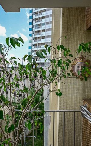 Apartamento para alugar com 92m², 2 quartos e 1 vagaVaranda