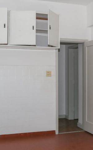 Apartamento à venda com 100m², 2 quartos e sem vaga Apartamento à venda com 100m², 2 quartos e sem vagaCozinha