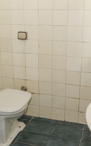 Apartamento à venda com 100m², 2 quartos e sem vaga Apartamento à venda com 100m², 2 quartos e sem vagaBanheiro