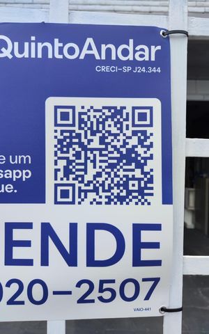 Casa à venda com 136m², 3 quartos e 4 vagas Casa à venda com 136m², 3 quartos e 4 vagasPlaquinha