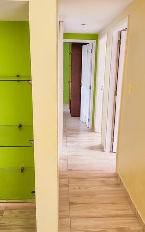 Apartamento à venda com 70m², 3 quartos e 1 vagaCorredor 
