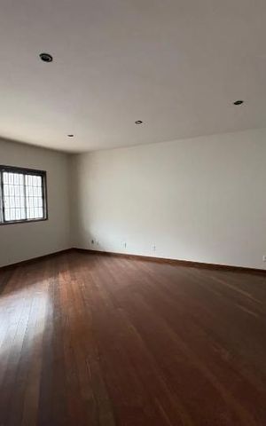 Casa para alugar com 175m², 3 quartos e 4 vagas Casa para alugar com 175m², 3 quartos e 4 vagasSala