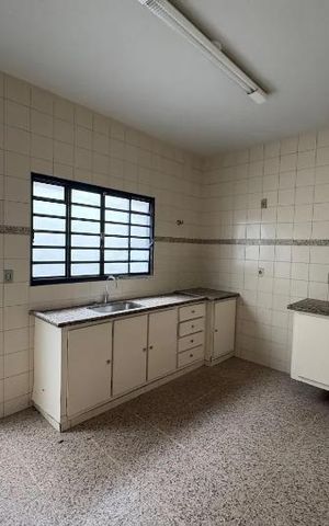 Casa para alugar com 175m², 3 quartos e 4 vagas Casa para alugar com 175m², 3 quartos e 4 vagasCozinha