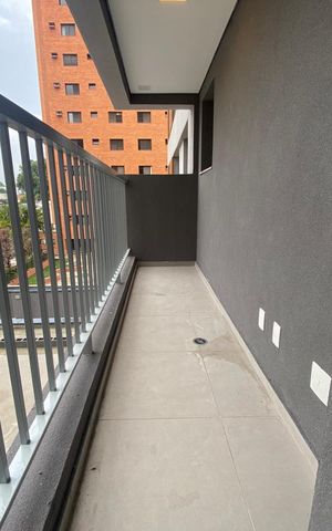 Apartamento à venda com 189m², 4 quartos e 3 vagas Apartamento à venda com 189m², 4 quartos e 3 vagasVaranda