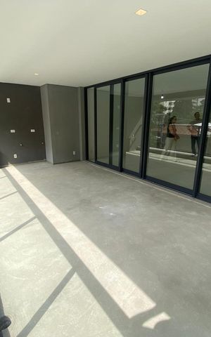 Apartamento à venda com 189m², 4 quartos e 3 vagas Apartamento à venda com 189m², 4 quartos e 3 vagasVaranda