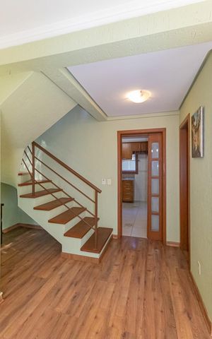 Casa de condomínio para alugar com 117m², 3 quartos e 2 vagas Casa de condomínio para alugar com 117m², 3 quartos e 2 vagasSala