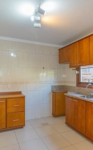 Casa de condomínio para alugar com 117m², 3 quartos e 2 vagas Casa de condomínio para alugar com 117m², 3 quartos e 2 vagasCozinha