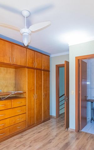 Casa de condomínio para alugar com 117m², 3 quartos e 2 vagas Casa de condomínio para alugar com 117m², 3 quartos e 2 vagasSuíte