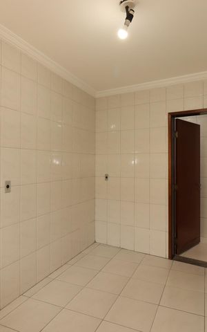 Casa para alugar com 85m², 2 quartos e 2 vagasCozinha