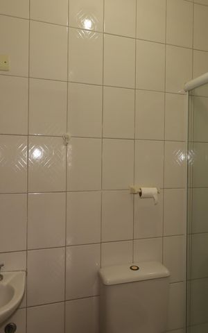Casa para alugar com 85m², 2 quartos e 2 vagasBanheiro da Suíte 1