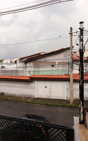 Casa para alugar com 85m², 2 quartos e 2 vagasVista da Suíte 1