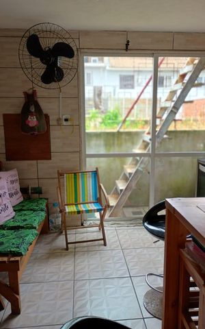 Casa à venda com 50m², 3 quartos e 1 vaga Casa à venda com 50m², 3 quartos e 1 vagaCozinha