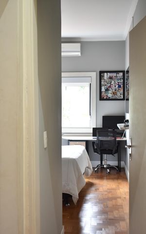 Casa à venda com 200m², 3 quartos e 2 vagasCorredor