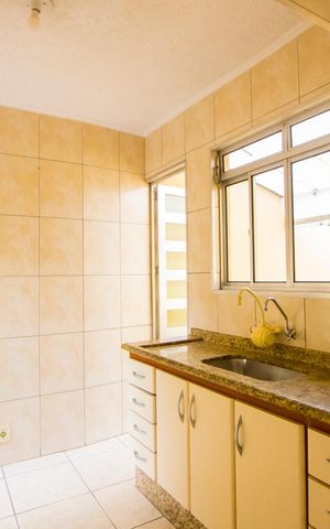 Casa à venda com 154m², 2 quartos e 3 vagas Casa à venda com 154m², 2 quartos e 3 vagasCozinha